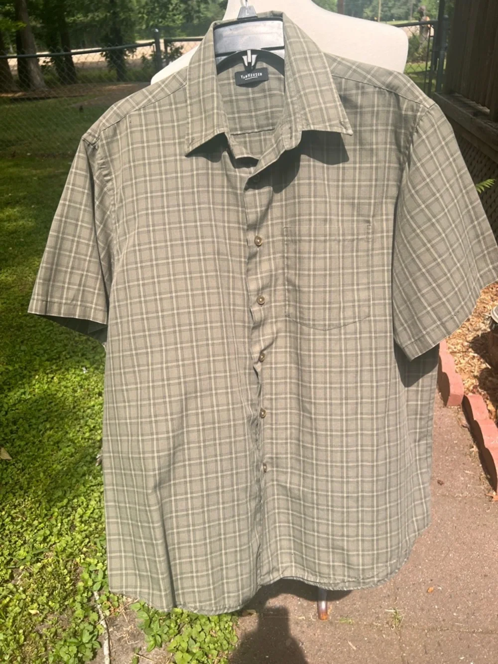 Van Heusen Olive Green Plaid Short-Sleeve Button-Down Shirt